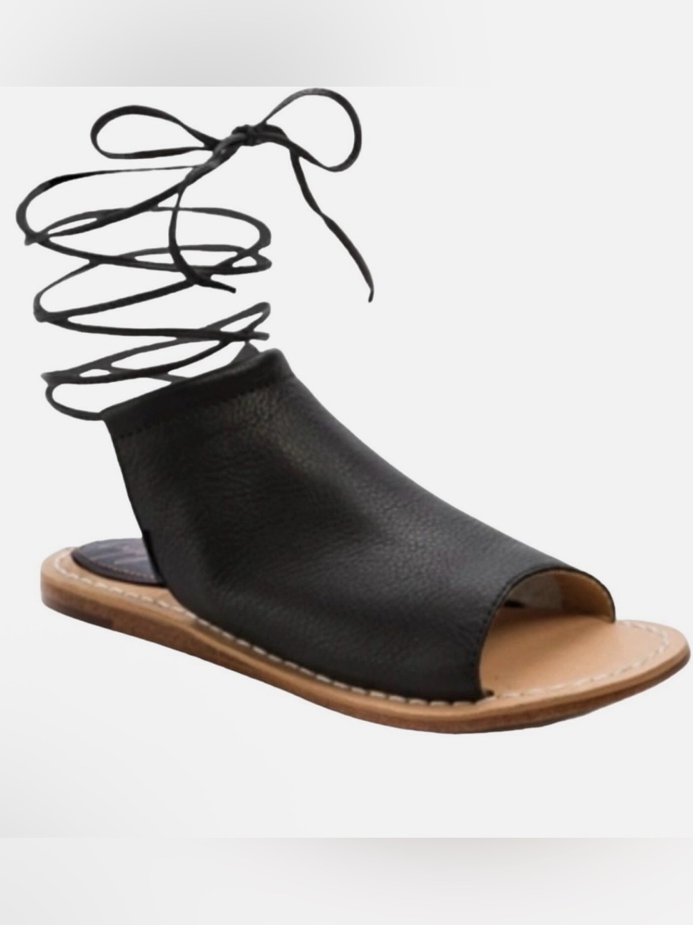 Latigo Vin black leather lace up leg wrap tie flat sandals size 8